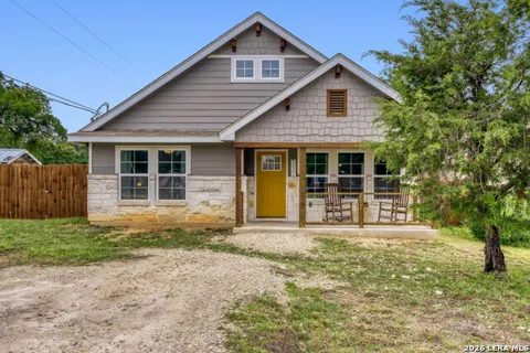 111 Alpine Ct