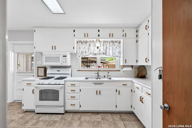 255 THOMPSON PL San Antonio, TX 78225