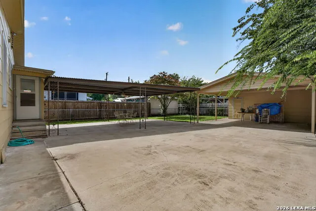 255 THOMPSON PL San Antonio, TX 78225