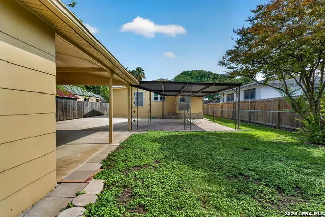 255 THOMPSON PL San Antonio, TX 78225