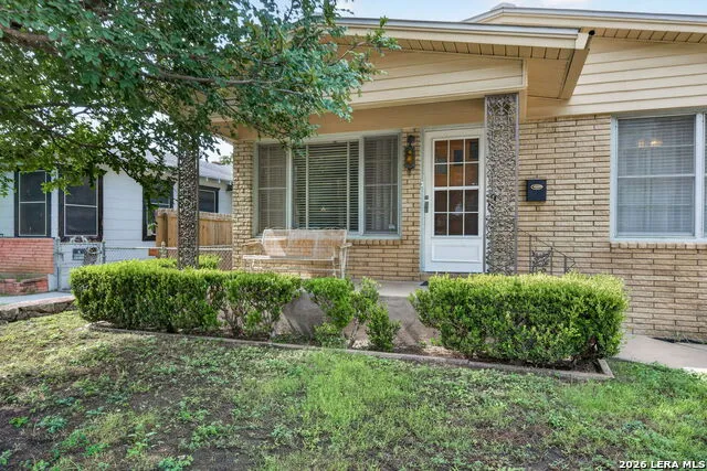 255 THOMPSON PL San Antonio, TX 78225