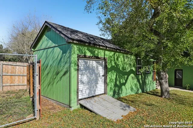 786 Renee Seguin, TX 78155