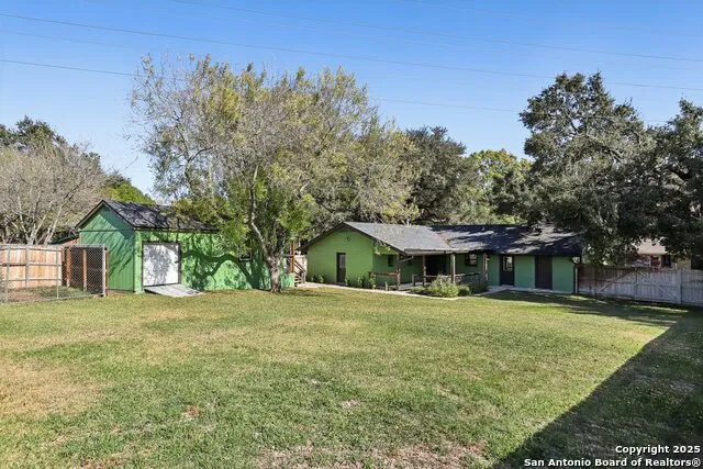 786 Renee Seguin, TX 78155