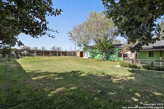 786 Renee Seguin, TX 78155