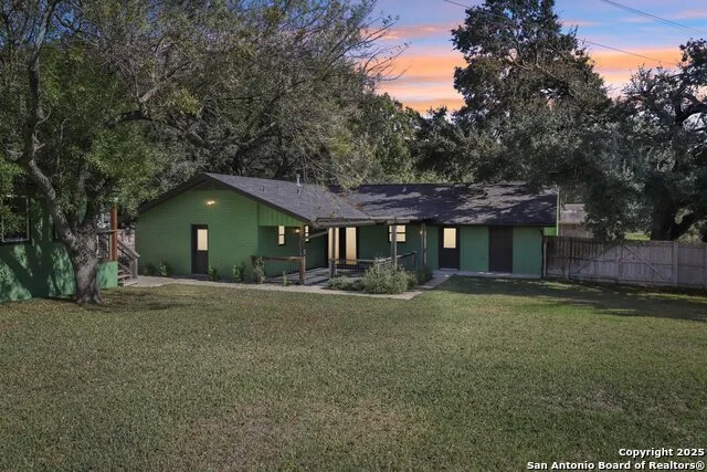 786 Renee Seguin, TX 78155