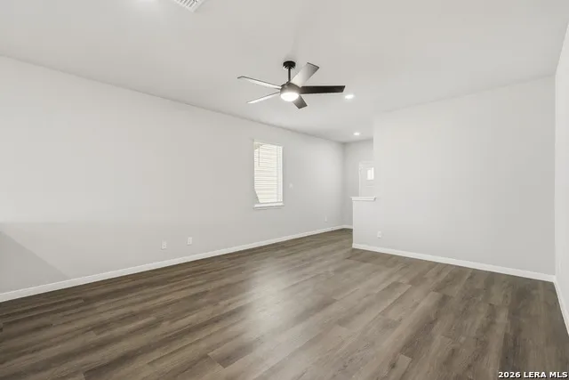 1233 Sweden Seguin, TX 78155