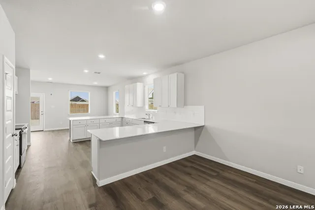 1233 Sweden Seguin, TX 78155