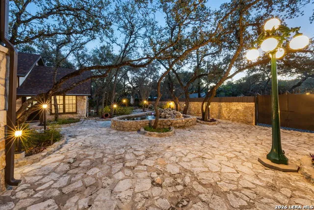 232 Meadowbrook Dr Hollywood Park, TX 78232