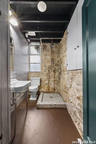 232 Meadowbrook Dr Hollywood Park, TX 78232