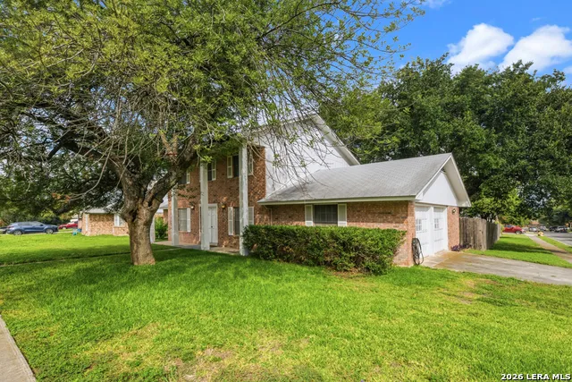 5827 GRASS HILL DR Leon Valley, TX 78238