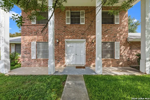 5827 GRASS HILL DR Leon Valley, TX 78238