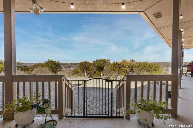 1817 Summit Point Kerrville, TX 78028