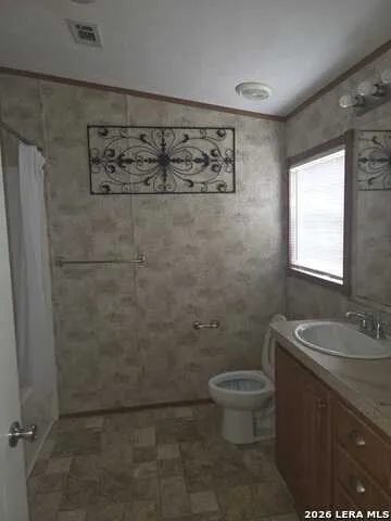 311 E Frio St Dilley, TX 78017