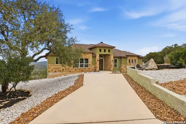 9889 Cash Mountain Helotes, TX 78023