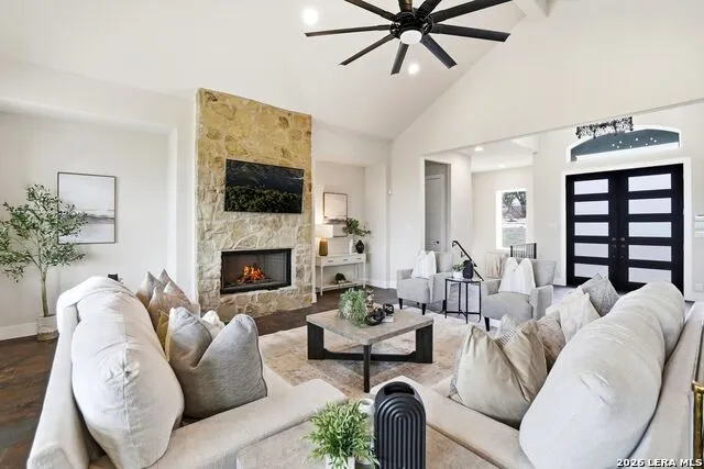 9889 Cash Mountain Helotes, TX 78023