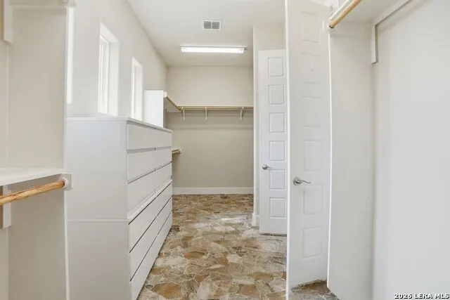 9889 Cash Mountain Helotes, TX 78023