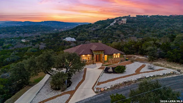 9889 Cash Mountain Helotes, TX 78023