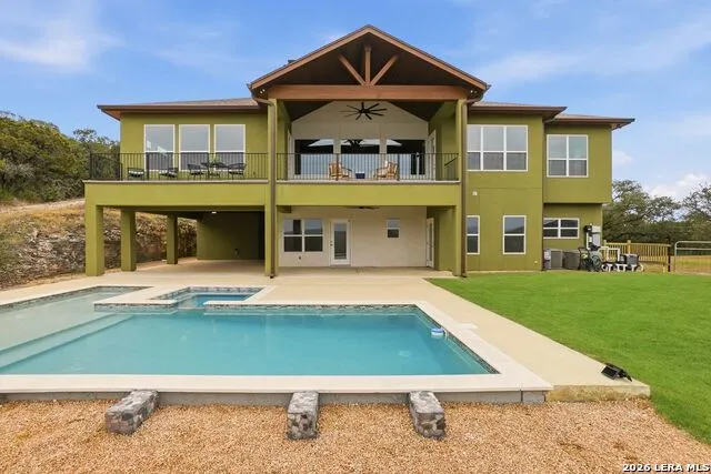 9889 Cash Mountain Helotes, TX 78023