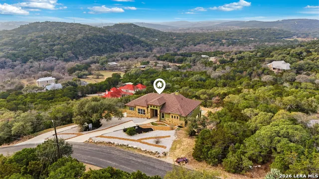 9889 Cash Mountain Helotes, TX 78023