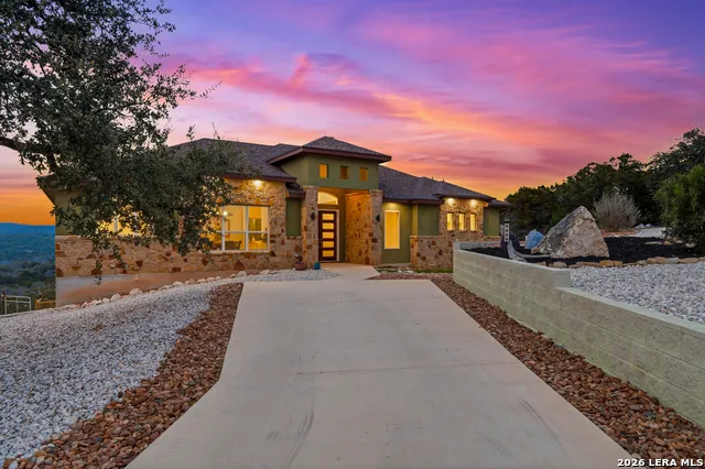 9889 Cash Mountain Helotes, TX 78023
