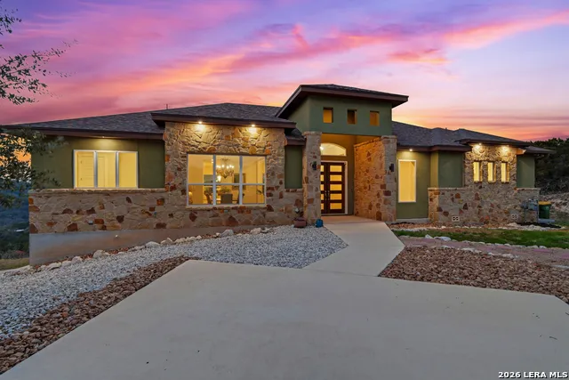 9889 Cash Mountain Helotes, TX 78023