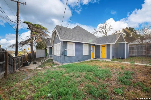 901 W Woodlawn San Antonio, TX 78201