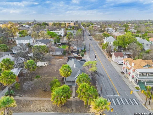 901 W Woodlawn San Antonio, TX 78201