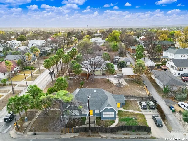 901 W Woodlawn San Antonio, TX 78201