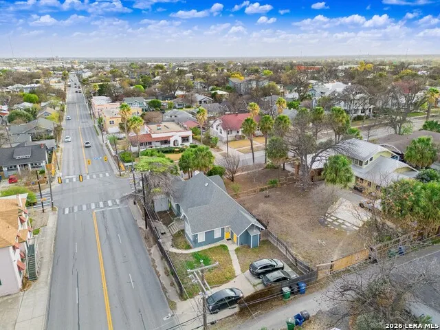 901 W Woodlawn San Antonio, TX 78201