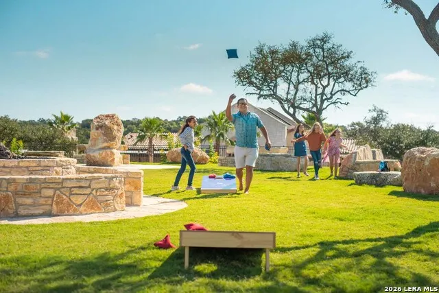 325 Dulce Vista Boerne, TX 78006