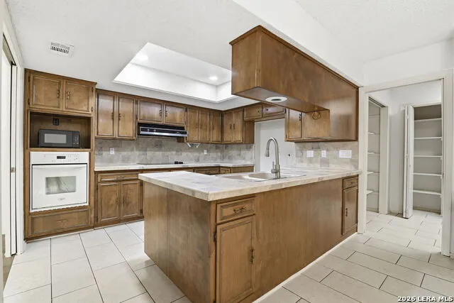 5838 Winterhaven Dr Windcrest, TX 78239