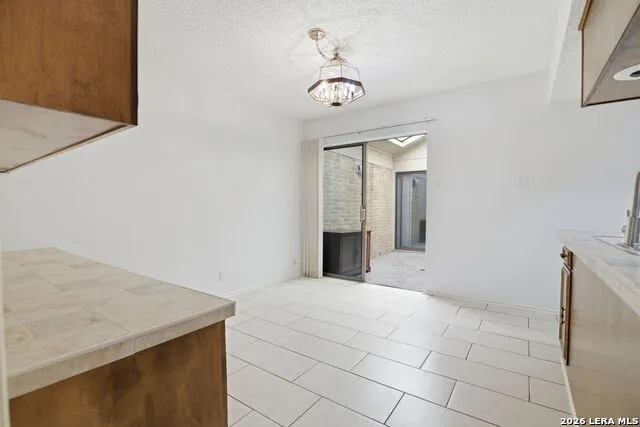 5838 Winterhaven Dr Windcrest, TX 78239
