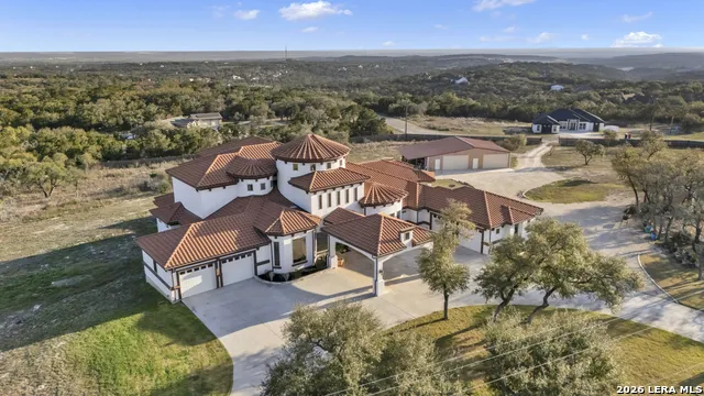 205 County Road 2727 Mico, TX 78056