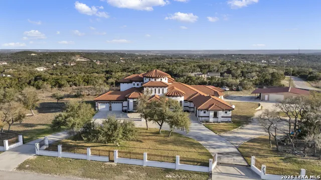 205 County Road 2727 Mico, TX 78056