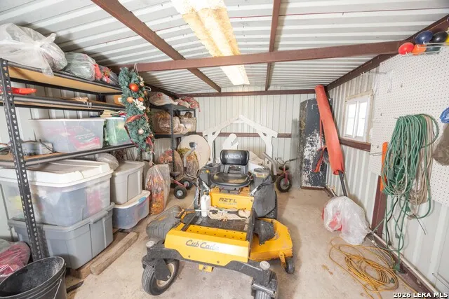 15980 County Road 582 LaCoste, TX 78039