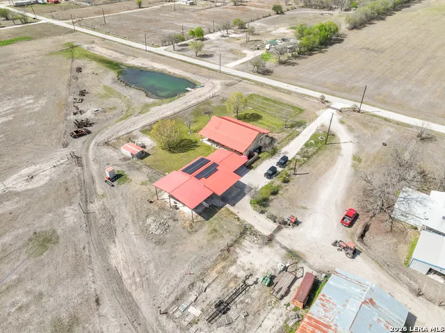 15980 County Road 582 LaCoste, TX 78039