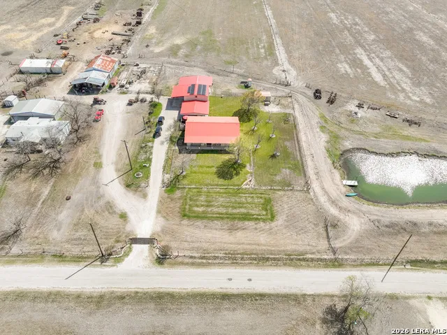 15980 County Road 582 LaCoste, TX 78039