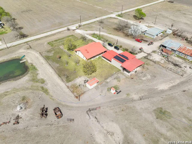 15980 County Road 582 LaCoste, TX 78039