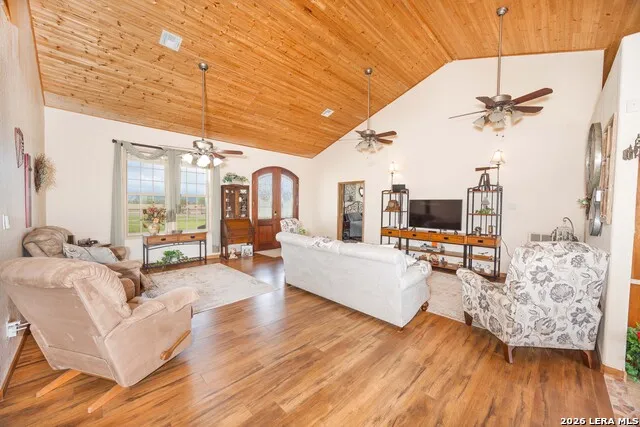 15980 County Road 582 LaCoste, TX 78039