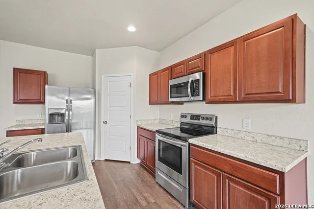 12924 Cicely St Hedwig, TX 78152