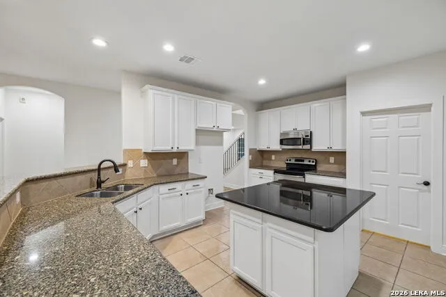 113 BRUNSWICK DR Boerne, TX 78006