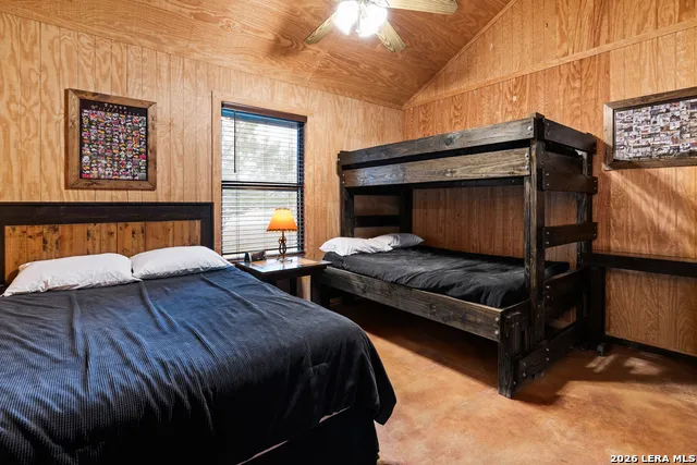 19 Wisteria Way Concan, TX 78838