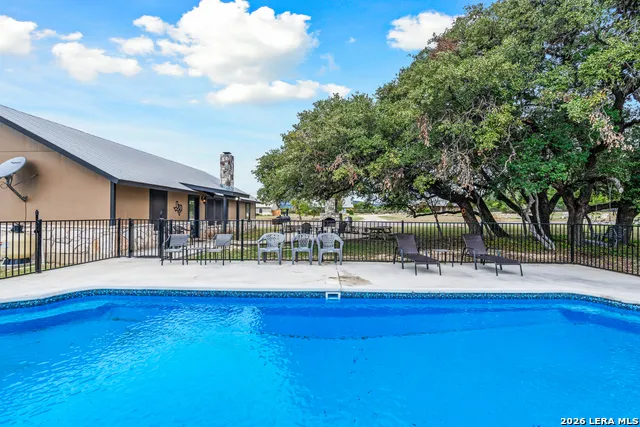 19 Wisteria Way Concan, TX 78838