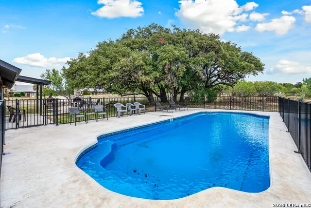 19 Wisteria Way Concan, TX 78838