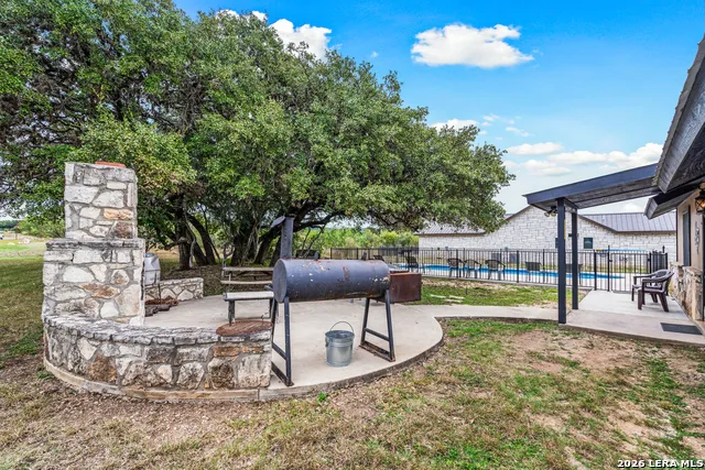 19 Wisteria Way Concan, TX 78838