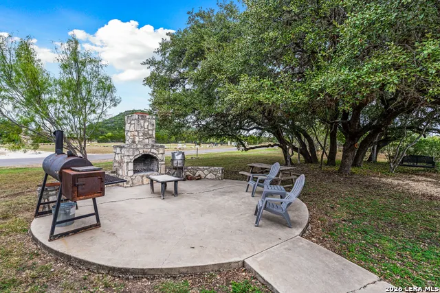 19 Wisteria Way Concan, TX 78838