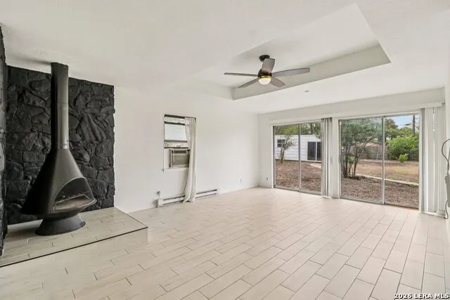 302 WEATHERCOCK LN Windcrest, TX 78239