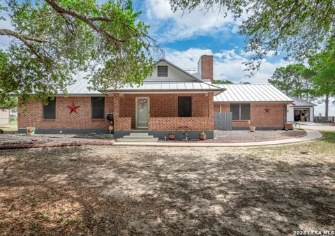213 Bluebonnet Ridge