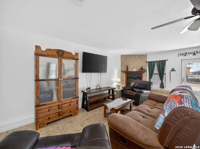 213 Bluebonnet Ridge La Vernia, TX 78121