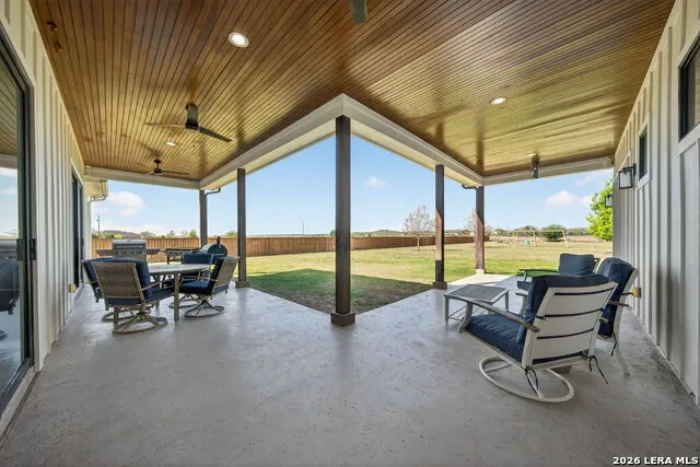 2493 County Road 4713 LaCoste, TX 78039